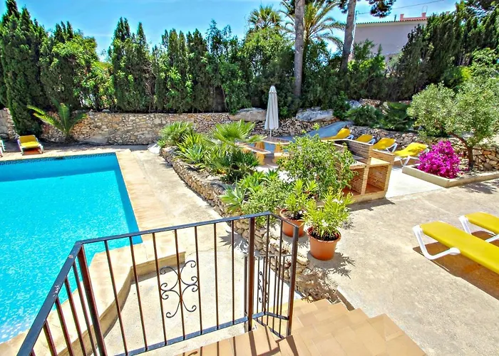 Laura-29A - Pretty Holiday Property With Garden And Private Pool In Calpe